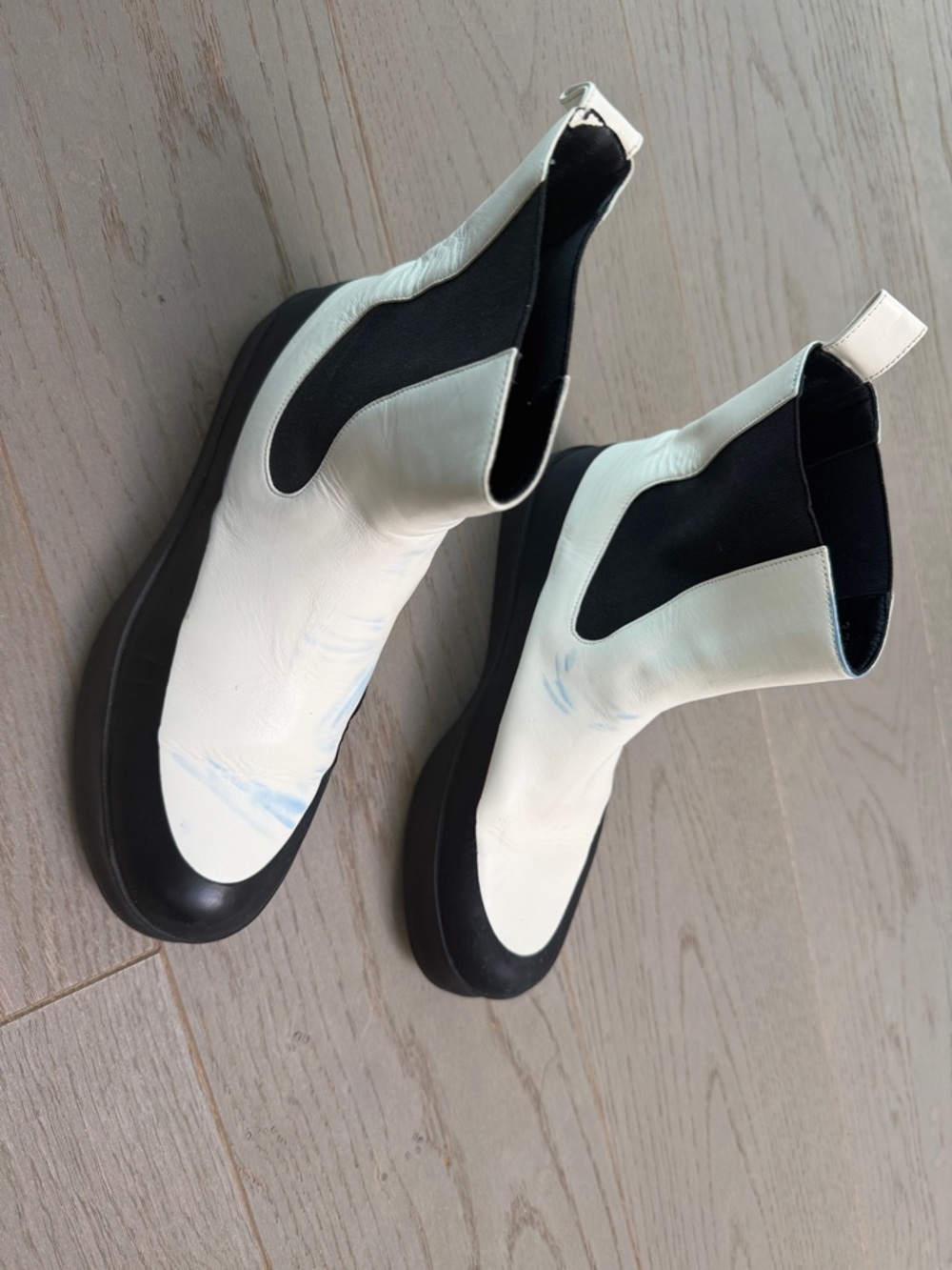 Women's White and Black Chelsea Ankle Boots